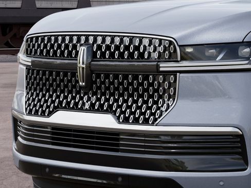 New 2027 Lincoln Navigator Reserve AWD/4WD image 42