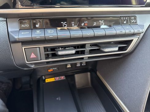 Certified 2025 Toyota Camry LE w/ Convenience Package image 39