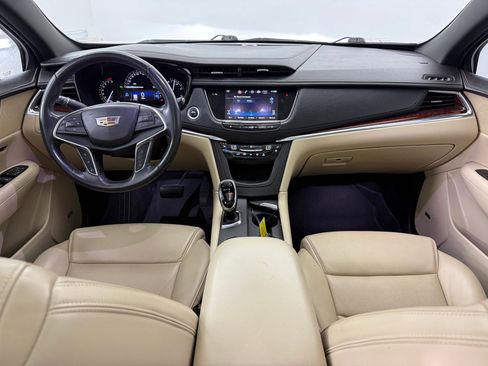 Used 2019 Cadillac XT5 Premium Luxury image 17