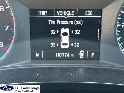 Used 2023 Chevrolet Malibu LT FWD image 2