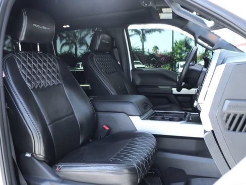 Used 2022 Ford F250 Lariat w/ Black Appearance Package AWD/4WD image 39