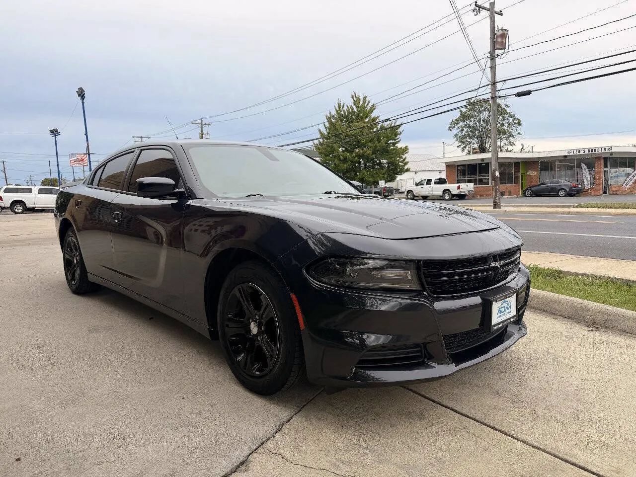 Used 2019 Dodge Charger SXT RWD image 4