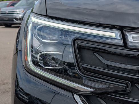 Certified 2025 Volkswagen Atlas SEL Premium R-Line AWD/4WD image 16