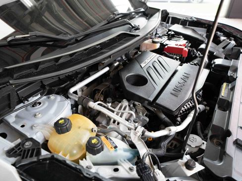 Used 2023 Nissan Rogue SV AWD/4WD image 33