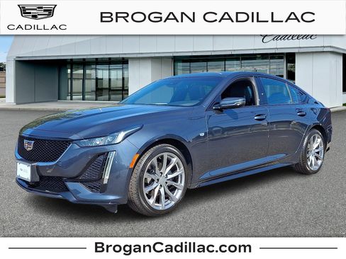 Used 2022 Cadillac CT5 Sport image 1