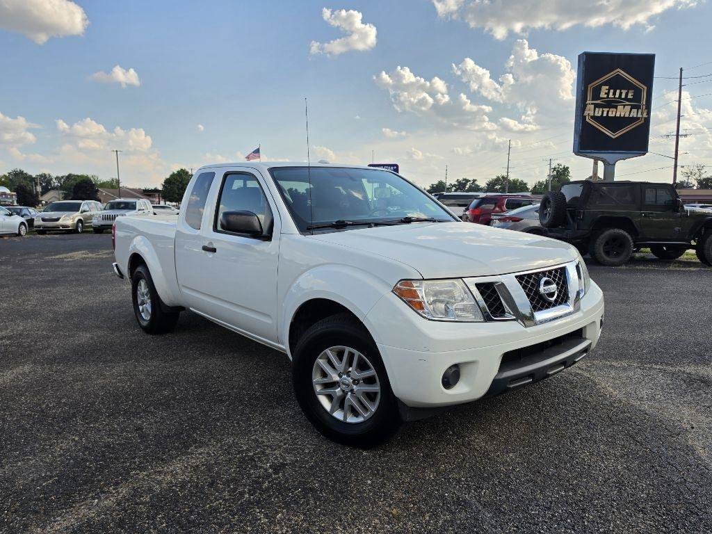 Used 2018 Nissan Frontier SV RWD image 1