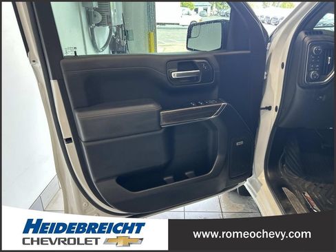 Used 2020 Chevrolet Silverado 1500 RST AWD/4WD image 10