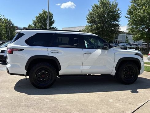 Used 2024 Toyota Sequoia TRD Pro AWD/4WD image 2