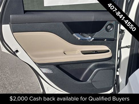 New 2026 Lincoln Corsair Reserve FWD image 8