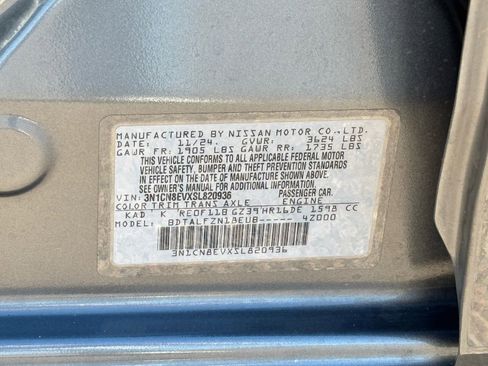 Certified 2025 Nissan Versa SV image 29