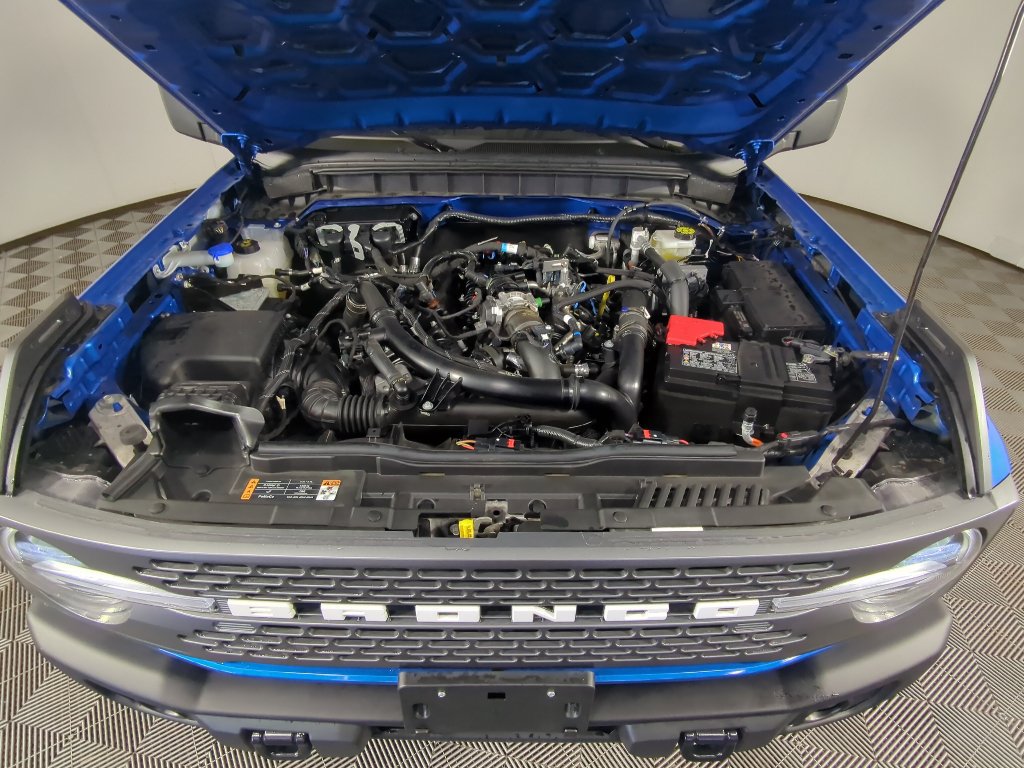 Used 2025 Ford Bronco Badlands AWD/4WD image 4