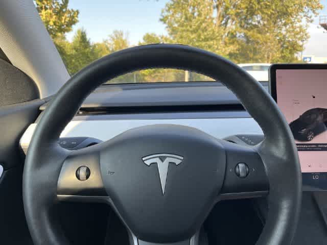 Used 2021 Tesla Model Y Long Range AWD/4WD image 20