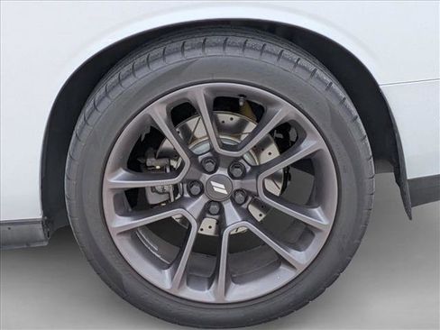 Used 2013 Dodge Challenger R/T RWD image 8