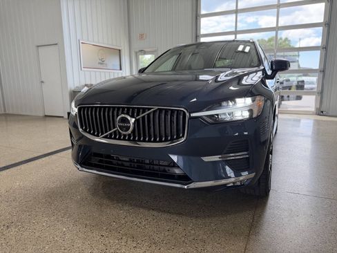 Used 2023 Volvo XC60 B5 Plus w/ Climate Package AWD/4WD image 32