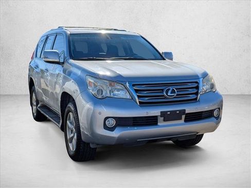 Used 2010 Lexus GX 460 image 3