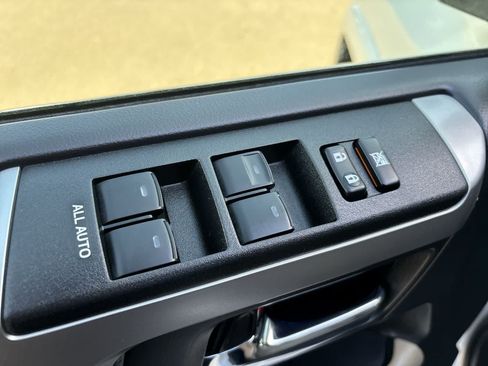 Used 2023 Toyota 4Runner Limited AWD/4WD image 10