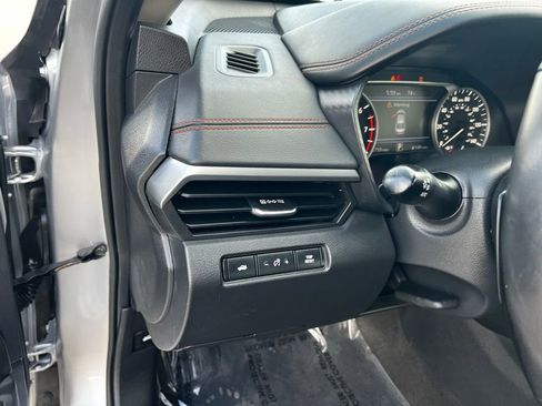 Used 2022 Nissan Altima 2.5 SR image 46