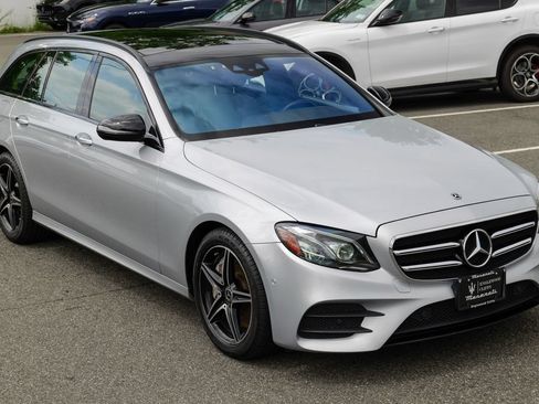 Used 2018 Mercedes-Benz E 400 4MATIC Wagon image 9
