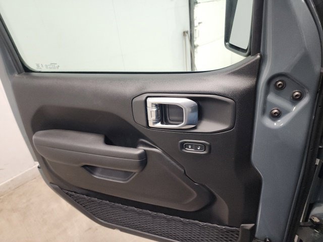 Used 2026 Jeep Wrangler Sport AWD/4WD image 14