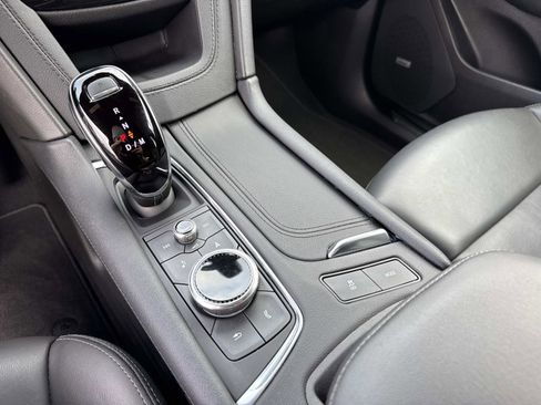 Certified 2025 Cadillac XT5 Premium Luxury image 26