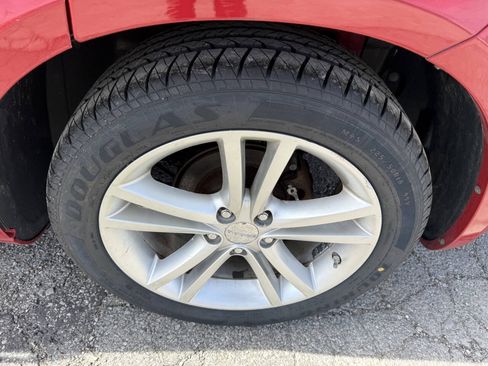 Used 2011 Dodge Avenger Heat FWD image 13
