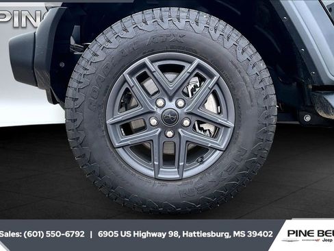 Used 2024 Jeep Wrangler Sport S image 7