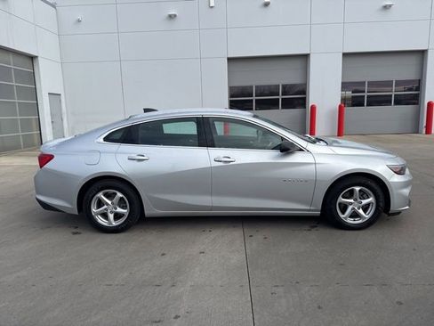 Used 2016 Chevrolet Malibu LS image 3
