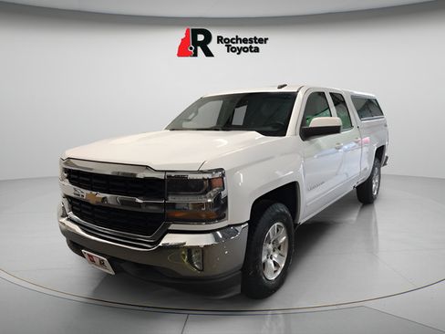 Used 2018 Chevrolet Silverado 1500 LT w/ All Star Edition AWD/4WD image 2
