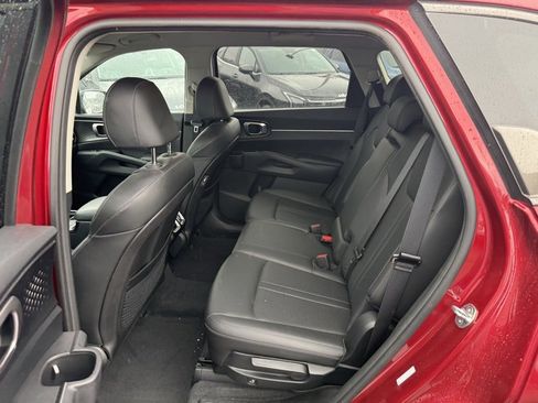 Certified 2023 Kia Sorento S image 9