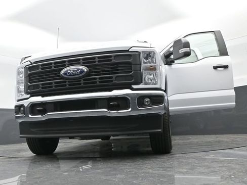 Used 2024 Ford F250 XL w/ Snow Plow Prep Package AWD/4WD image 27