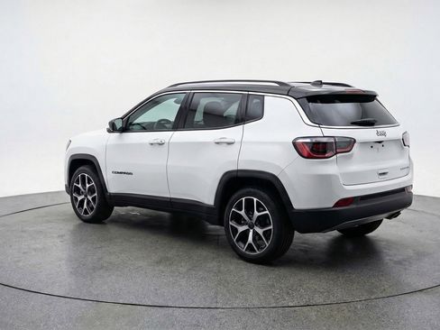 Used 2025 Jeep Compass Limited AWD/4WD image 6