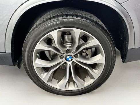 Used 2017 BMW X5 xDrive35d image 11