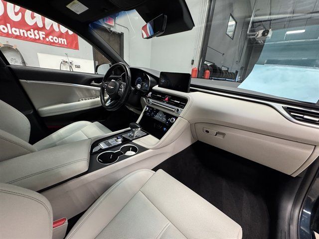 Used 2024 Genesis G70 2.5T AWD/4WD image 14