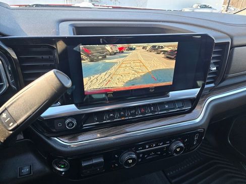 Used 2023 Chevrolet Silverado 1500 LT image 9