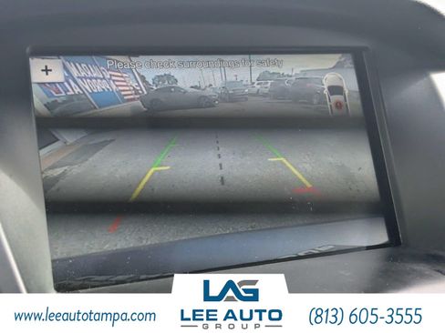 Used 2018 Ford Focus Titanium FWD image 19
