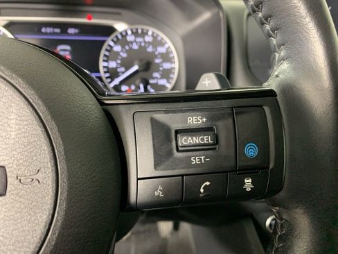 Used 2023 Nissan Rogue SV w/ SV Premium B Package image 22