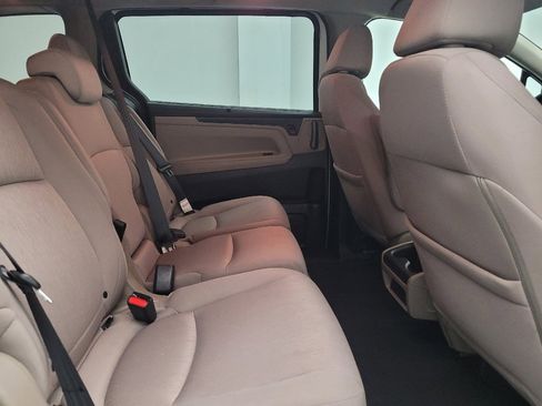 Used 2018 Honda Odyssey EX image 19