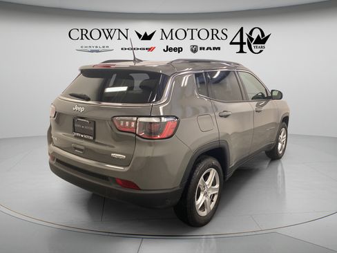 Used 2023 Jeep Compass Latitude w/ Sun and Sound Group AWD/4WD image 14