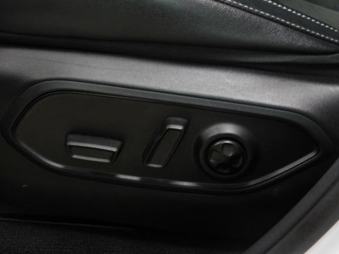 Used 2023 Jeep Grand Cherokee Altitude AWD/4WD image 29