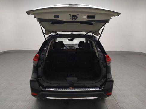 Used 2019 Nissan Rogue S w/ Special Edition Package FWD image 29