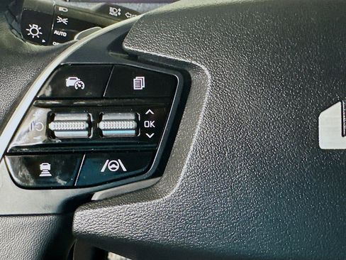 Used 2023 Kia EV6 Wind image 16