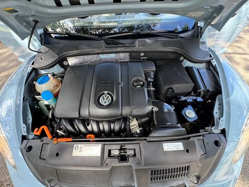 Used 2013 Volkswagen Beetle 2.5 FWD image 39