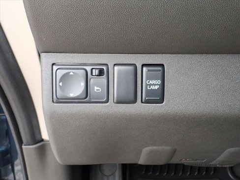 Used 2021 Nissan Frontier SV w/ SV Utility Package image 24