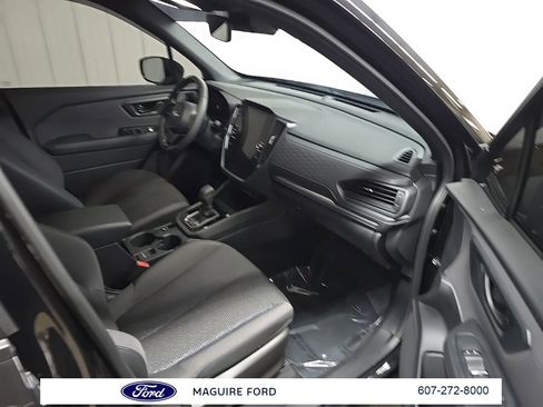 Used 2025 Subaru Forester Premium image 19