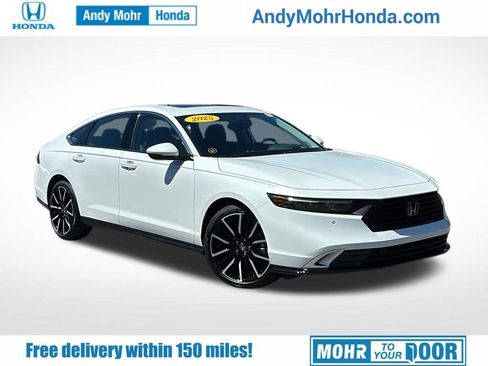 Used 2025 Honda Accord Touring image 1