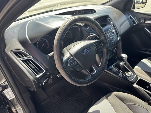 Used 2018 Ford Focus ST FWD image 19