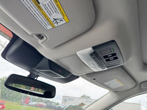 Certified 2022 Nissan Pathfinder SL w/ SL Premium Package FWD image 26