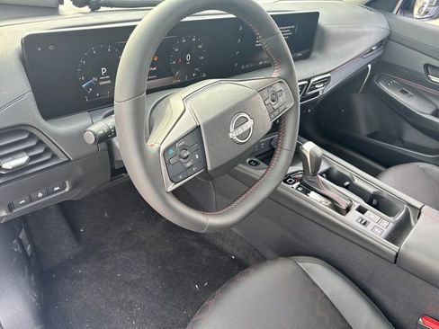 New 2026 Nissan Sentra SR w/ SR Premium Package image 18