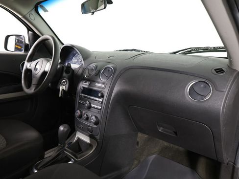 Used 2010 Chevrolet HHR LT image 23