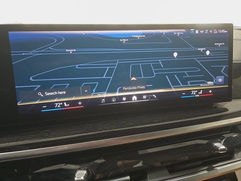 Certified 2025 BMW X5 sDrive40i w/ M Sport Package RWD image 13